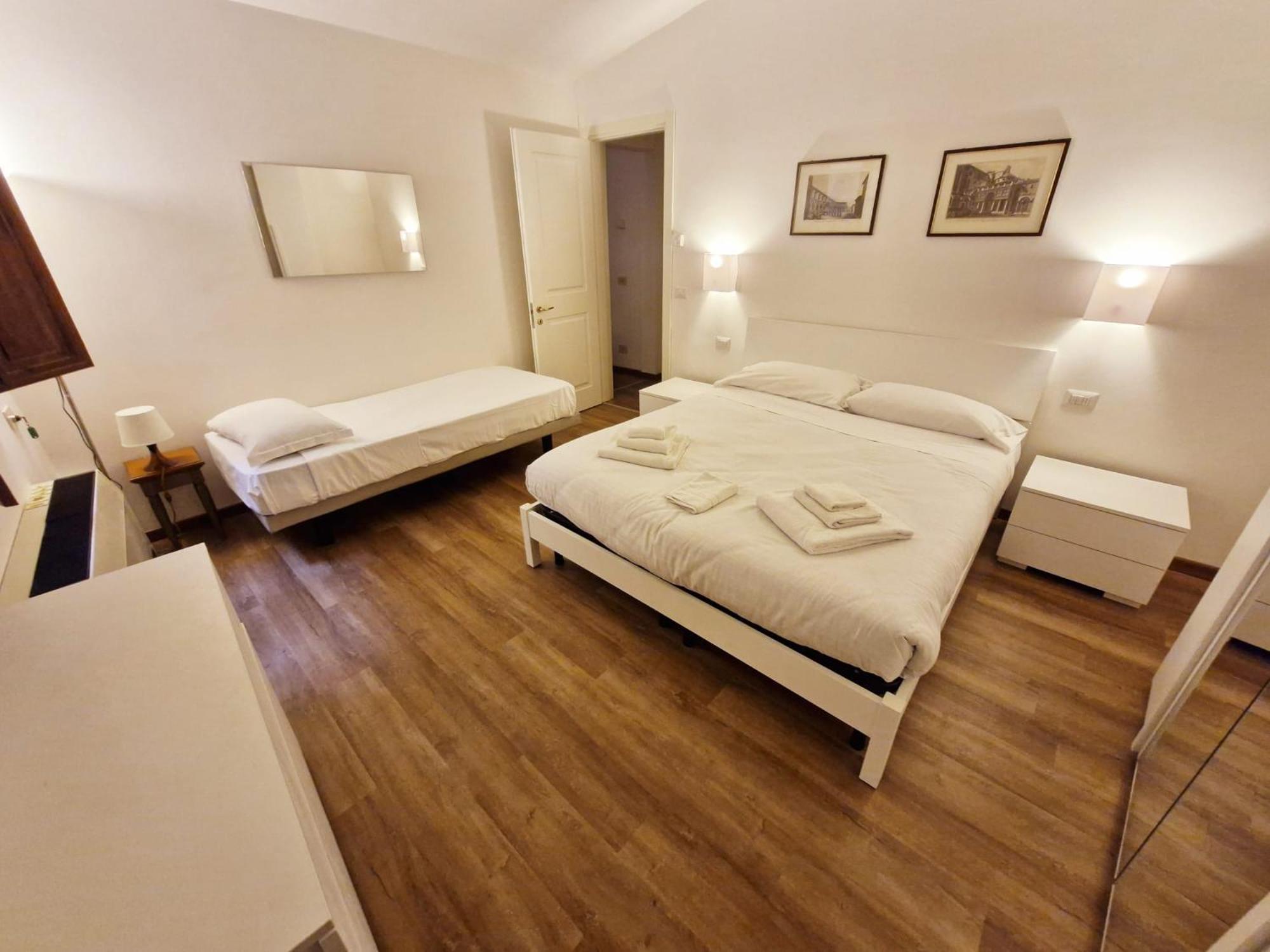 Apartments Close To Duomo Florence Room photo